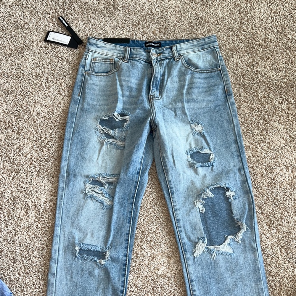 Distressed mom jean, NWT